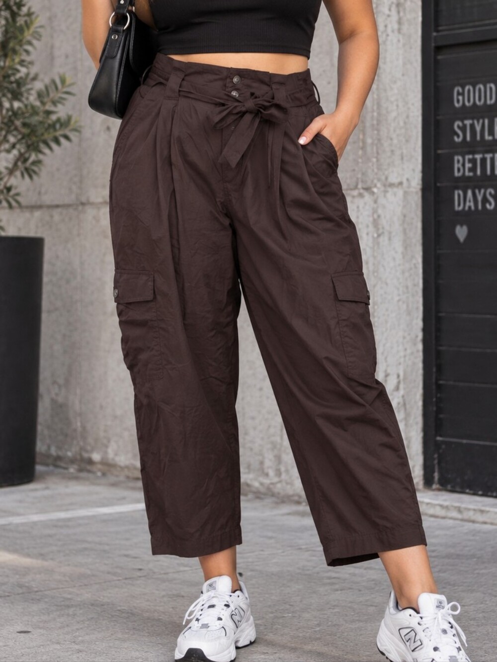Reitmans NWT  Cargo Pants Size 16 Paperbag Waist Straight Leg